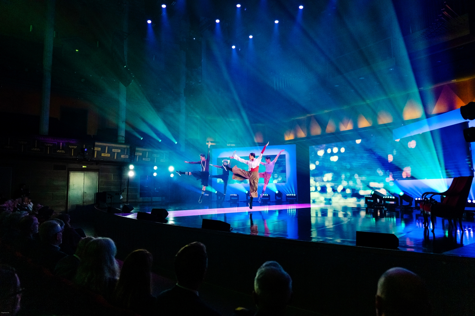 Dance performance by TUBO